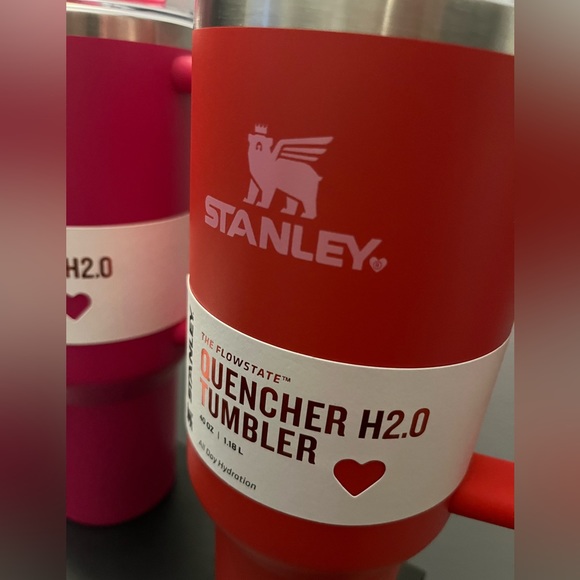 Stanley Limited Valentines Target Release Bundle Pink and Red40 oz cold Cup - Picture 5 of 16